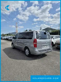 HYUNDAI STAREX 5-SEATER LPI VAN