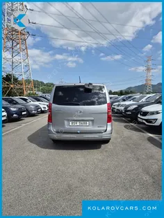 HYUNDAI STAREX 5-SEATER LPI VAN