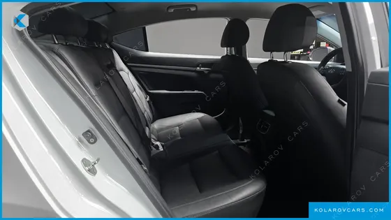 HYUNDAI ELANTRA (AVANTE) 1.6