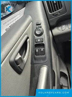 HYUNDAI STAREX 12-SEATER WAGON