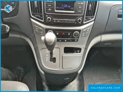 HYUNDAI STAREX 12-SEATER WAGON