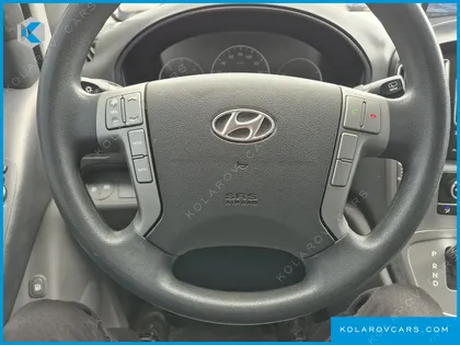 HYUNDAI STAREX 12-SEATER WAGON