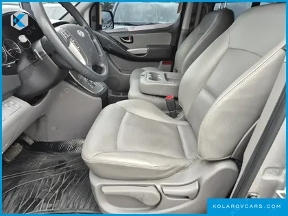 HYUNDAI STAREX 12-SEATER WAGON