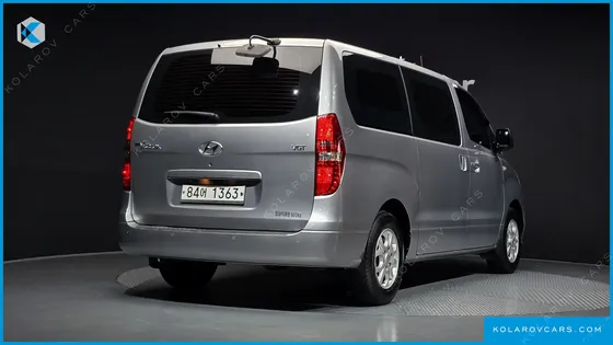 HYUNDAI STAREX 3-SEATER VAN