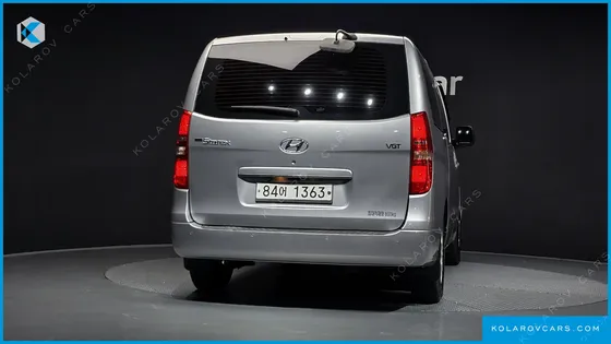 HYUNDAI STAREX 3-SEATER VAN