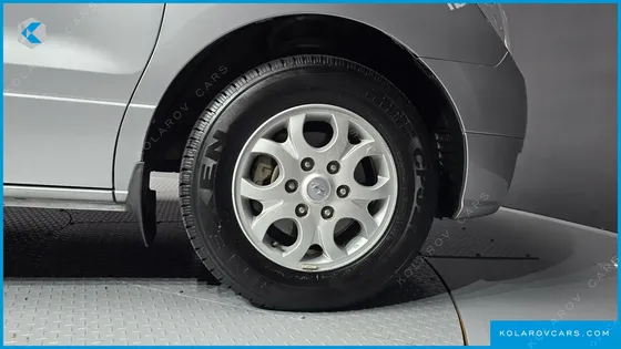 HYUNDAI STAREX 3-SEATER VAN