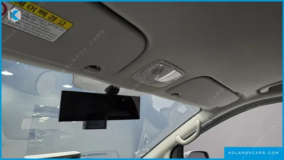 HYUNDAI STAREX 3-SEATER VAN