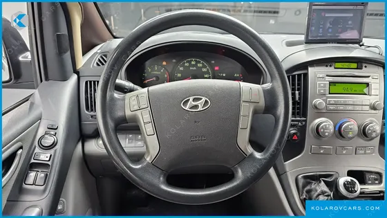 HYUNDAI STAREX CAMPING CAR