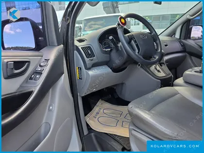 HYUNDAI STAREX 3-SEATER VAN