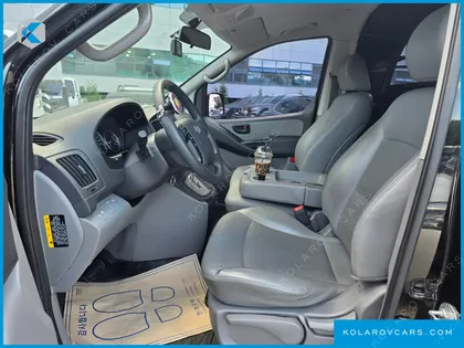 HYUNDAI STAREX 3-SEATER VAN