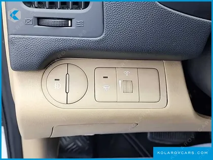 HYUNDAI STAREX 11-SEATER WAGON HVX