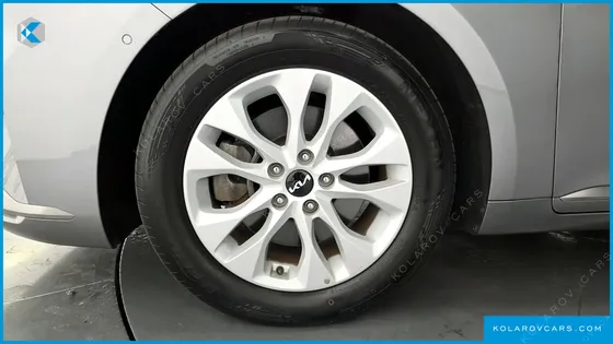 KIA K8 2.5 GASOLINE 2WD