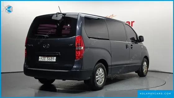 HYUNDAI STAREX 3-SEATER VAN