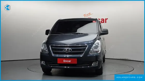 HYUNDAI STAREX 3-SEATER VAN