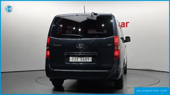 HYUNDAI STAREX 3-SEATER VAN