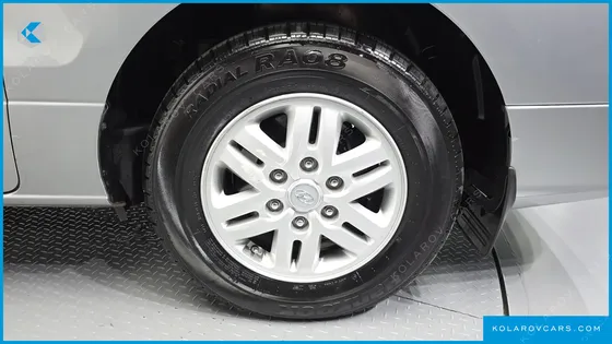 HYUNDAI STAREX 12-SEATER WAGON