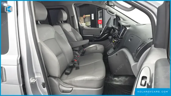 HYUNDAI STAREX 12-SEATER WAGON