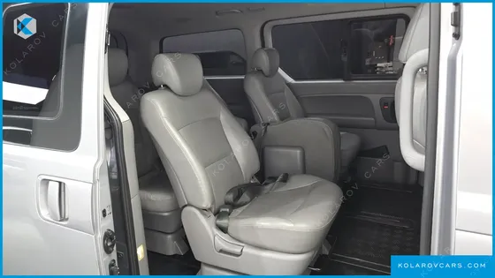 HYUNDAI STAREX 12-SEATER WAGON