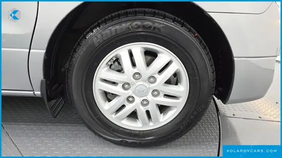 HYUNDAI STAREX 12-SEATER WAGON