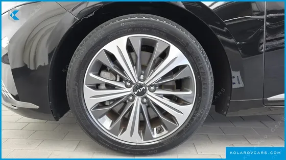 KIA K8 3.5 GASOLINE 2WD
