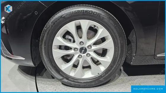 KIA K8 2.5 GASOLINE 2WD