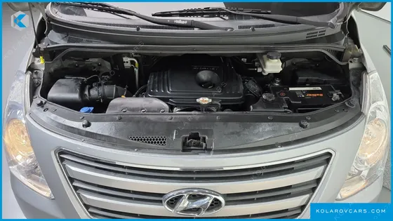 HYUNDAI STAREX 3-SEATER VAN