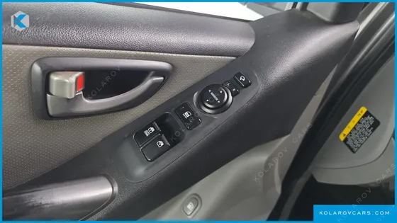HYUNDAI STAREX 3-SEATER VAN