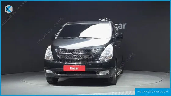 HYUNDAI STAREX 12-SEATER WAGON