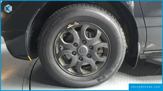 HYUNDAI STAREX 12-SEATER WAGON