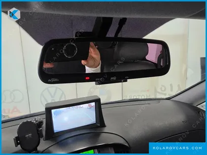 HYUNDAI STAREX 5-SEATER VAN