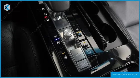 KIA K7 3.0 LPI TRENDY(RENTED CAR)