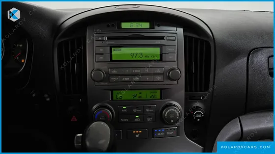 HYUNDAI STAREX 11-SEATER WAGON HVX
