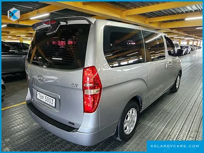 HYUNDAI STAREX 12-SEATER WAGON