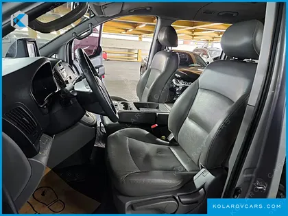 HYUNDAI STAREX 12-SEATER WAGON