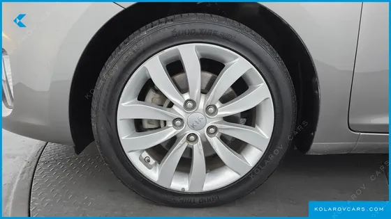 KIA CARENS 2.0 LPI PRESTIGE