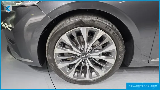 KIA K8 2.5 GASOLINE 2WD