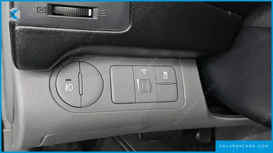 HYUNDAI STAREX 3-SEATER VAN