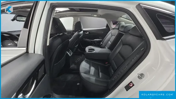 KIA K7 3.0 LPI TRENDY(RENTED CAR)