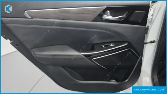 KIA K7 3.0 LPI TRENDY(RENTED CAR)