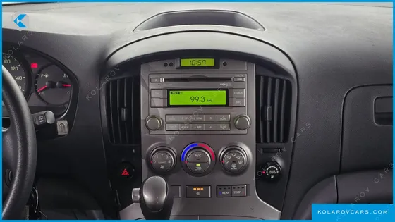 HYUNDAI STAREX GUARD CAR OF CHILDREN