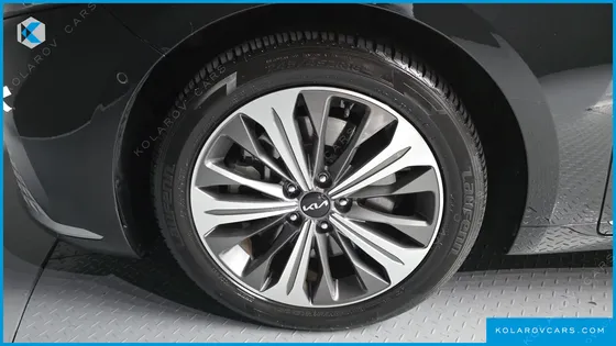 KIA K8 3.5 GASOLINE 2WD
