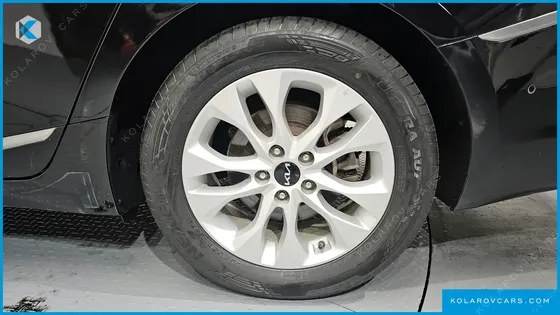 KIA K8 2.5 GASOLINE 2WD