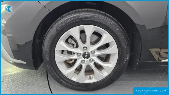 KIA K8 2.5 GASOLINE 2WD