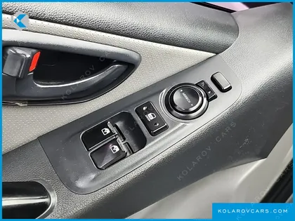 HYUNDAI STAREX REFRIGERATED CAR