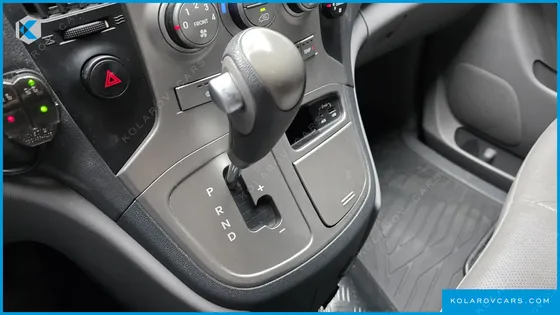 HYUNDAI STAREX 12-SEATER WAGON