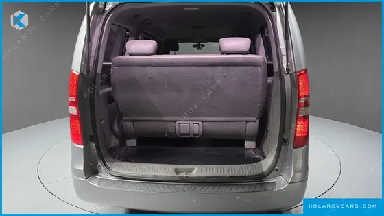 HYUNDAI STAREX 12-SEATER WAGON