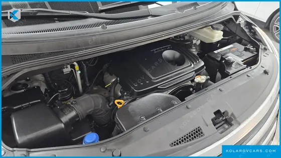 HYUNDAI STAREX 3-SEATER VAN