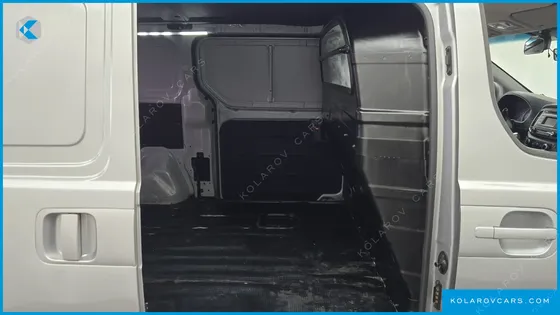HYUNDAI STAREX 3-SEATER VAN
