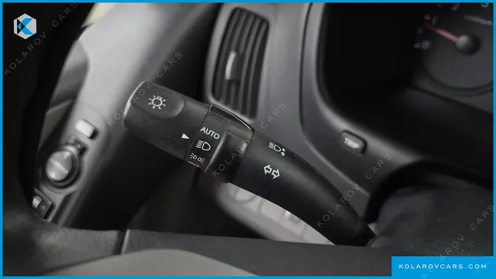 HYUNDAI STAREX 3-SEATER VAN