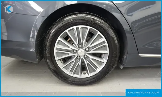HYUNDAI GRANDEUR EXCLUSIVE